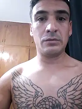 bigandstrong2217 online show from December 1, 3:09 am