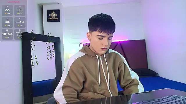 Lucass love online show from October 4, 6:13 pm