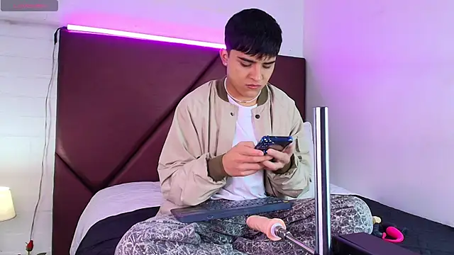 Lucass love online show from September 13, 1:45 pm