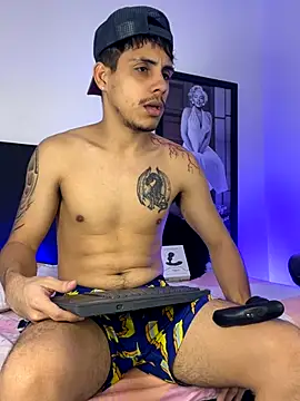 Luke Stone online show from November 13, 10:03 pm