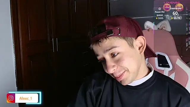 Aleecandrews online show from October 23, 7:39 pm