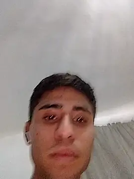 RSantilMorgt online show from April 28, 7:02 am