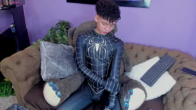 JoseLucian online show from October 30, 8:43 pm