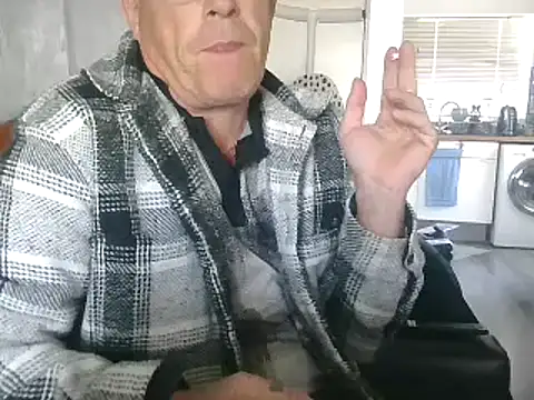 hefin18 online show from January 31, 1:56 pm