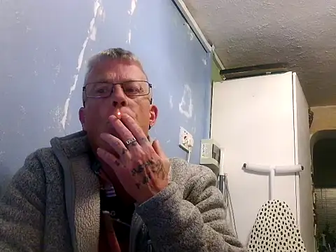 hefin18 online show from April 22, 9:52 pm