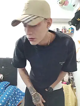 Ethanho0t online show from October 31, 6:50 am