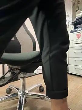 Snapshot of goncas23 chatting on October 1, 3:27 pm goncas23 online show from October 1, 3:27 pm