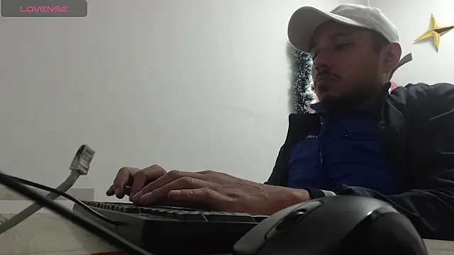 ColombiaStrip online show from December 15, 8:06 pm