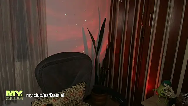 Mihail leroy online show from April 10, 1:23 am