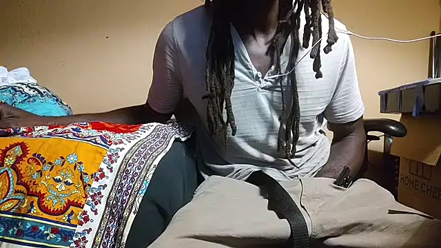 EYEzIAM online show from October 9, 9:36 am