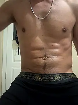 LUKADDES online show from November 30, 11:07 pm