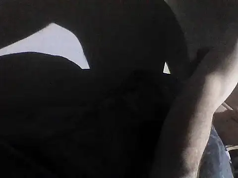 Wojtek150398 online show from October 18, 11:53 pm