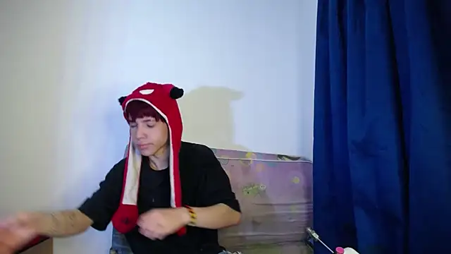 lucky stricke online show from March 29, 10:37 am