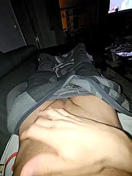 chillywilly80 online show from December 21, 5:48 am