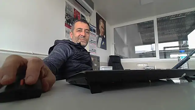 rafasilva3535 online show from October 23, 7:01 am