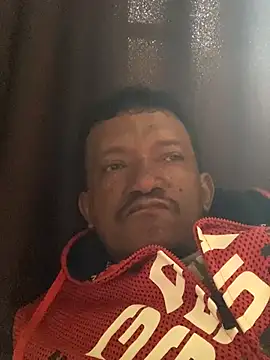 Snapshot of PIROCAGG21 chatting on October 18, 12:21 pm PIROCAGG21 online show from October 18, 12:21 pm