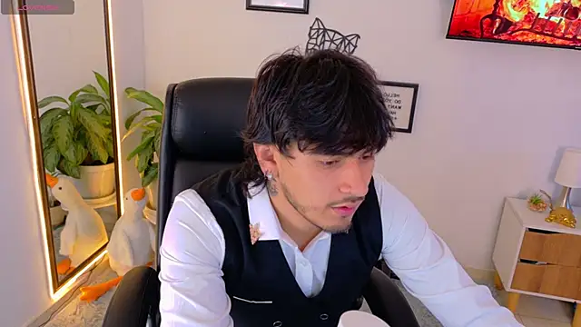 Elian savoy online show from September 28, 9:13 pm