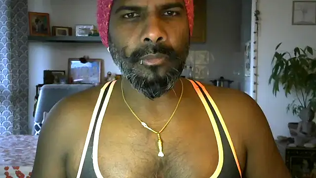 frenchblackc31 online show from February 18, 5:10 pm