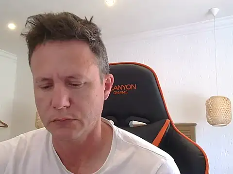 TroyDieselXXX online show from November 30, 7:32 am