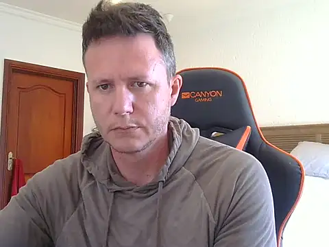 TroyDieselXXX online show from April 11, 7:45 am