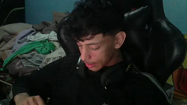 Dark DesireX online show from April 16, 11:07 pm