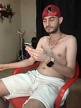 bigcockwhite777 online show from October 19, 3:33 am