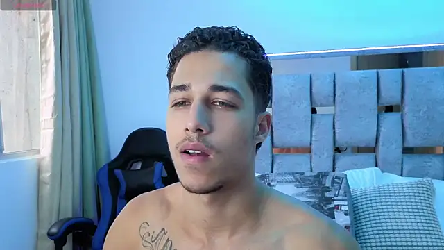 Snapshot of orionblaze69_ chatting on October 23, 9:18 pm orionblaze69 online show from October 23, 9:18 pm