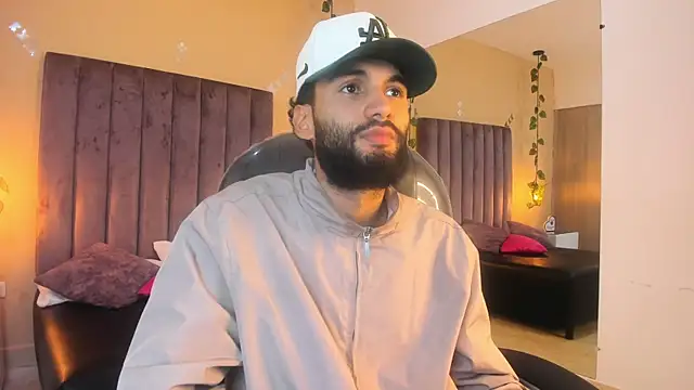 Ryan Jackson  online show from November 17, 4:04 am