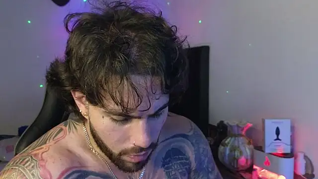 Ades Lowe online show from March 27, 7:23 am