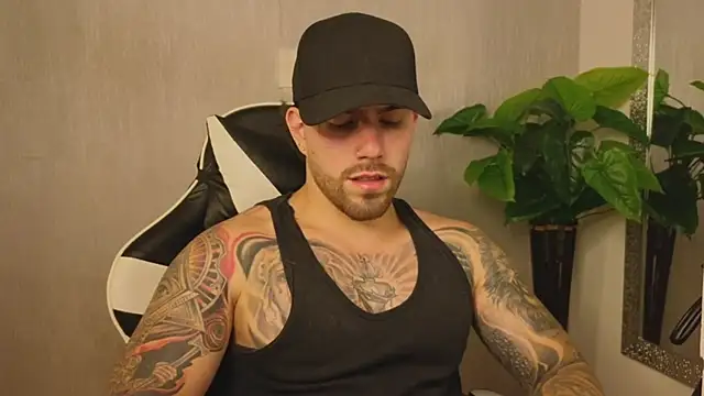 Ades Lowe online show from December 21, 11:40 am