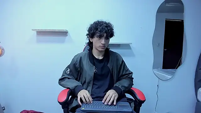 JackesTaylor online show from September 17, 4:35 am