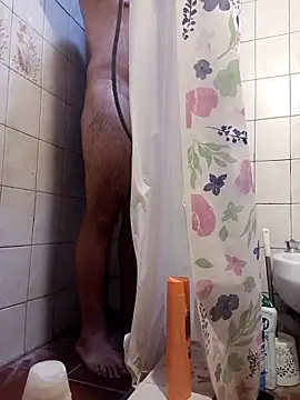 juanpa8453 online show from April 14, 7:35 pm