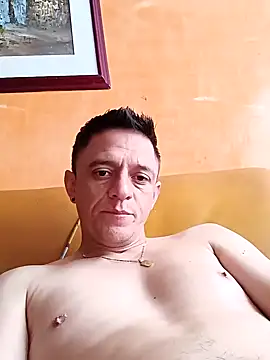 leon8013A online show from October 17, 2:43 pm