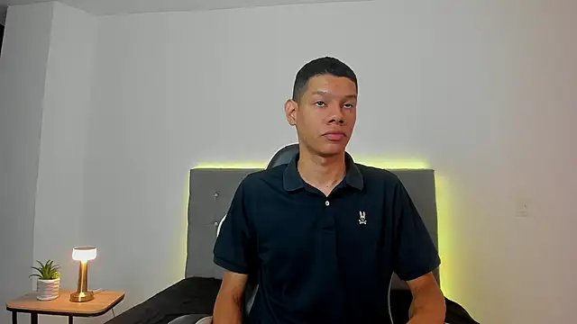 milo cruz online show from December 2, 9:34 am