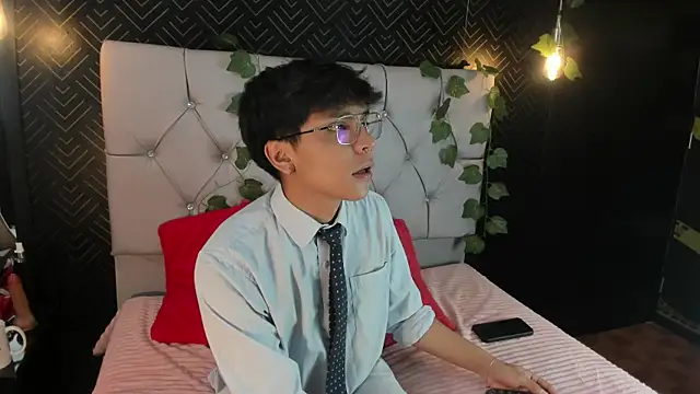 Thiago Kozak online show from October 13, 1:06 pm