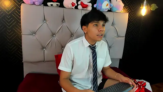 Thiago Kozak online show from September 29, 1:30 pm