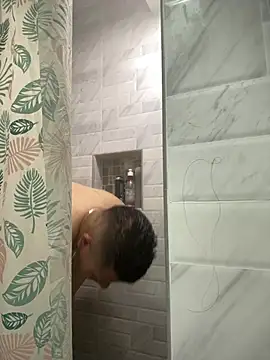 Manu0586 online show from April 14, 3:22 pm