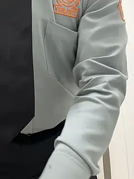 Manu0586 online show from April 9, 8:09 am