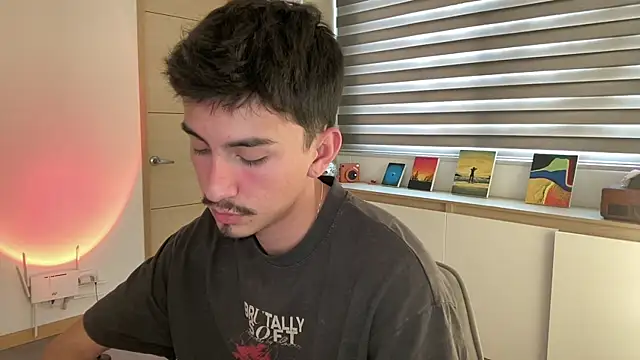 sweettaaron01 online show from November 20, 5:12 pm