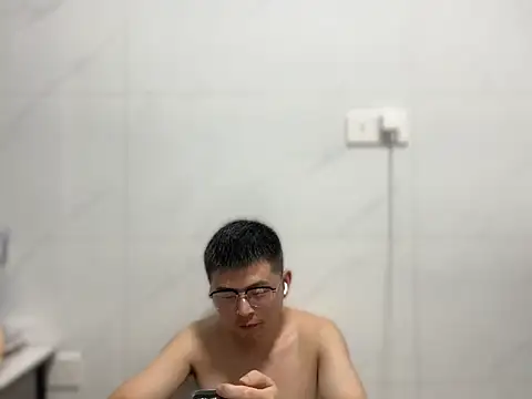 Snapshot of hardysuning chatting on October 12, 10:53 am hardysuning online show from October 12, 10:53 am