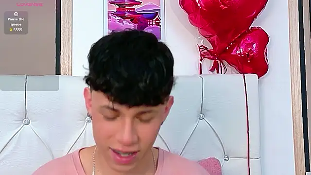 Axel  Evans online show from March 17, 1:13 pm