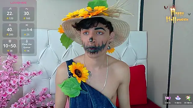 Axel  Evans online show from October 11, 1:48 pm