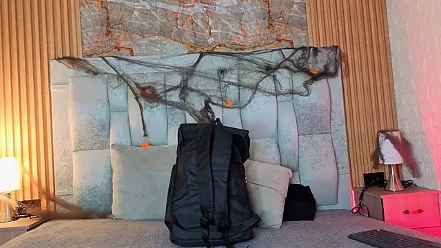 pipedark  online show from October 13, 4:18 am