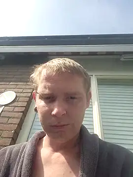 piercingpik online show from April 15, 10:04 am