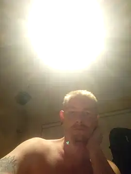 piercingpik online show from July 16, 8:38 pm