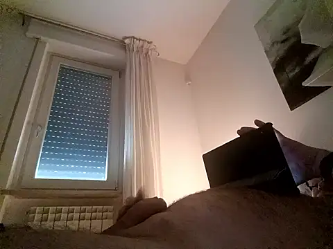 Io125 online show from April 20, 6:05 am