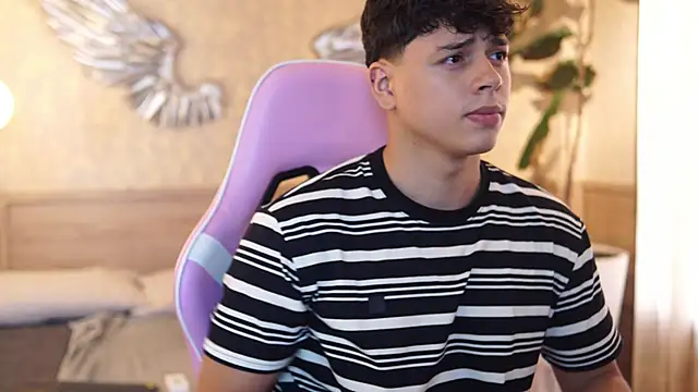 Ethan occonor online show from December 3, 10:05 pm