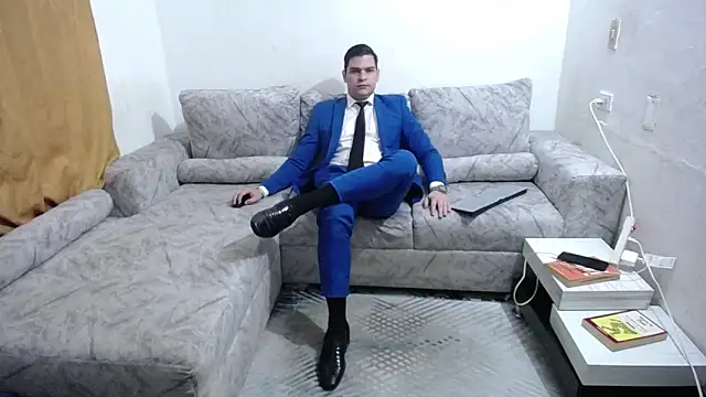 Victor Maitland online show from February 11, 4:50 am