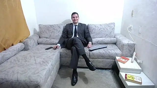 Victor Maitland online show from November 8, 3:54 am