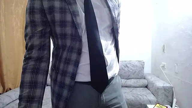 Victor Maitland online show from February 24, 9:26 pm